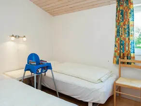 Alluring Holiday Home in Ebeltoft With Terrace - Image 4