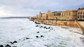 2 bedrooms appartement at Cicirata 50 m away from the beach with sea view shared pool and enclosed g - Image 3