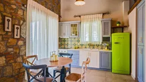 Mediterraneo Luxury Suites Halkidiki - Image 3