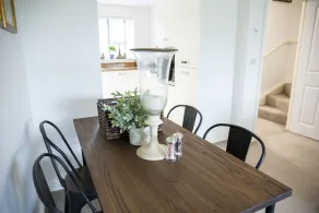 Modern House in Stratford Upon Avon With Private Parking Free Wifi Netflix - Image 2
