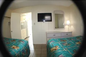 Sandpiper Motel - Image 2