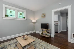 Central Garden District Getaway - Image 2