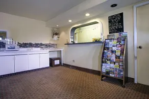 Americas Best Value Inn - Image 2