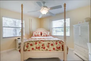 Poco Place, 2 Blocks to Beach, WiFi, 2 Bedrooms, Sleeps 6 - Image 2
