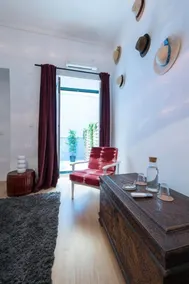 Old Town Lx Suites - Image 4
