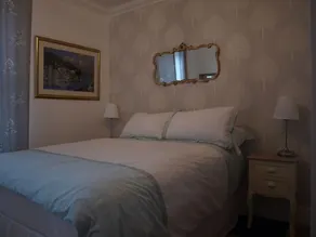 Gentian House - Image 2