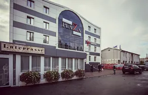 Nyvky Plaza Hotel - Image 3