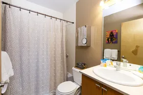 Modern Marvel Luxurious 3BR House in DT - Image 3