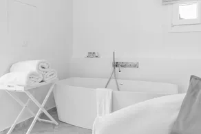 Capo Di Mykonos - Image 2