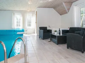 Traditional Holiday Home in Ringkobing With Sauna - Image 5