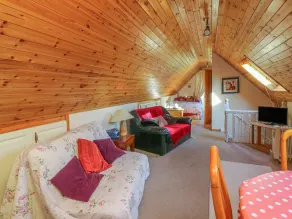 Stone Lodge - Image 3