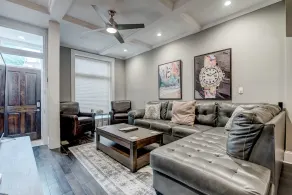 Luxury Home Near Harbor With Roofdeck & Parking - Image 4