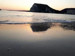 Stunning Beach Apart-sleeps 5! Pool & Sea Views! - Image 4