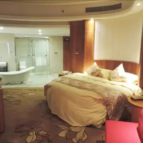South Grand China International Hotel - Image 3