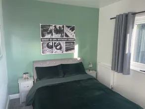 Beautiful Brand new 3-bed House in Sheffield - Image 5