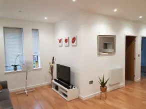 Select Serviced Accommodation - Summit House - Image 2