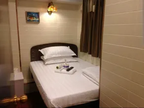 Pacific Guest House - Image 4