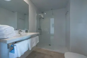 Hotel Rosales - Image 3