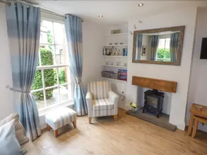 Flo's Cottage - Image 3