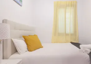 Bonito apartamento en playa Poble Nou - Image 2