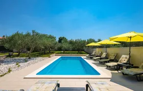 Stunning Home in Pula With Outdoor Swimming Pool, Wifi and 4 Bedrooms - Image 5