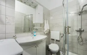 Beautiful Apartment in Slime With Wifi and 3 Bedrooms - Image 2