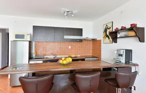 Nice Home In Sveta Nedjelja - Image 5