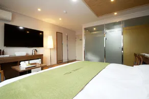 Smile Hotel - Image 2