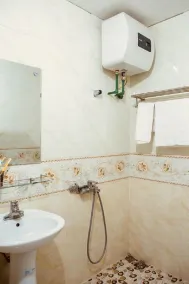 Hùng Thinh Hotel - Image 2