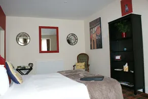10 to12 Folkestone Bed & Breakfast - Image 2
