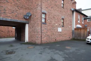 Harrier House - Image 4