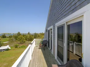 Oceanview Buzzards Bay Getaway - Image 5