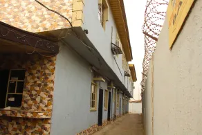 Adesuwa Royal Guest House - Image 4