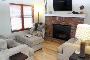 Victorian Gables by Peak Property Management - Image 2