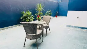 BluO Modern 1BHK - DLF Galleria Market - Image 3