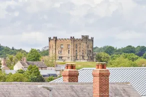 Host Stay Castle View - Image 4