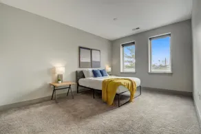 Frontdesk 2 BR Apt by Indianapolis Art Center - Image 4
