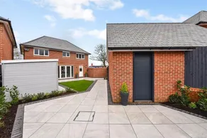 Barfoot Close - Image 4
