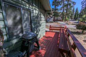 Snowridge - Walk to Oktoberfest & Snow Play, Fireplace, Deck, Barbecue - Image 4