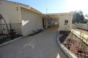 Swan View Family Home - Image 4