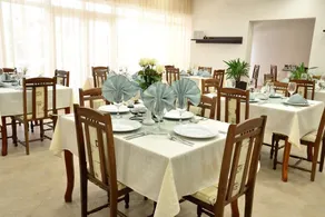 Glicinia Hotel - Image 5