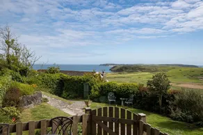 Caldey Island View - Sea Views and Log Burner - Image 3