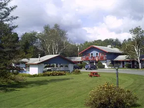 The Chalet Motel, A Travelodge by Wyndham - Image 4