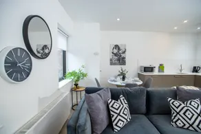 Pembroke House Apartments - Parking - Image 4