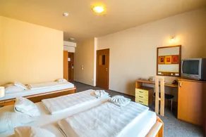 Beachhotel - Image 2