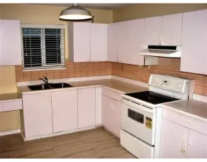 Old Old Plum Tree Style Suite - Image 5