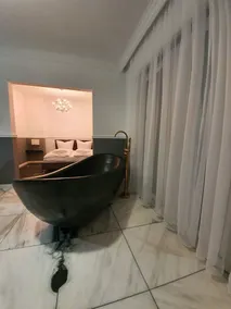 Korda Apartments - Image 2