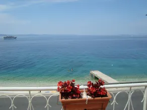 Apartment Stric - 10 m from beach - Image 3
