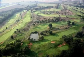 Casale vicino al Golf Nazionale - Image 4
