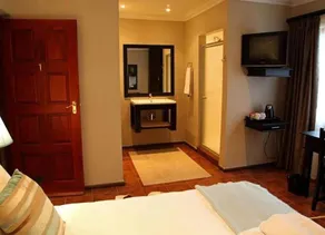East View Guesthouse - Image 2
